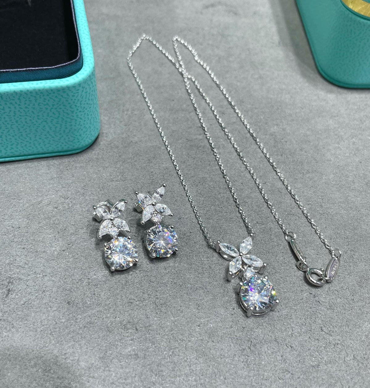 [⭐Veyra Jewels]VICTORIA PENDANT SILVER DIAMOND NECKLACE