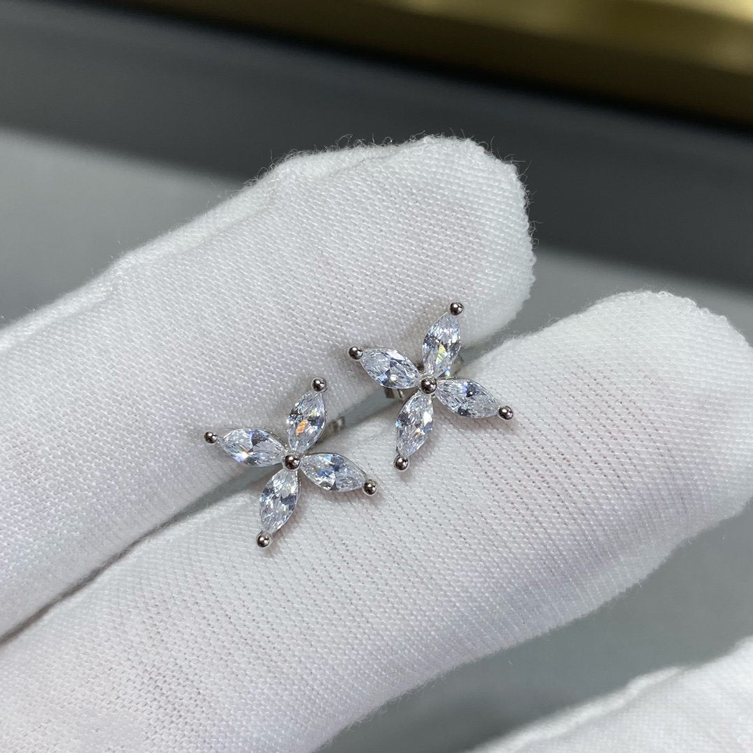 [⭐Veyra Jewels]VICTORIA SILVER DIAMOND STUD MINI EARRINGS