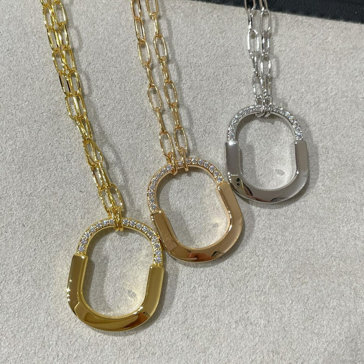 [⭐Veyra Jewels]LOCK MEDIUM PENDANT DIAMOND NECKLACE