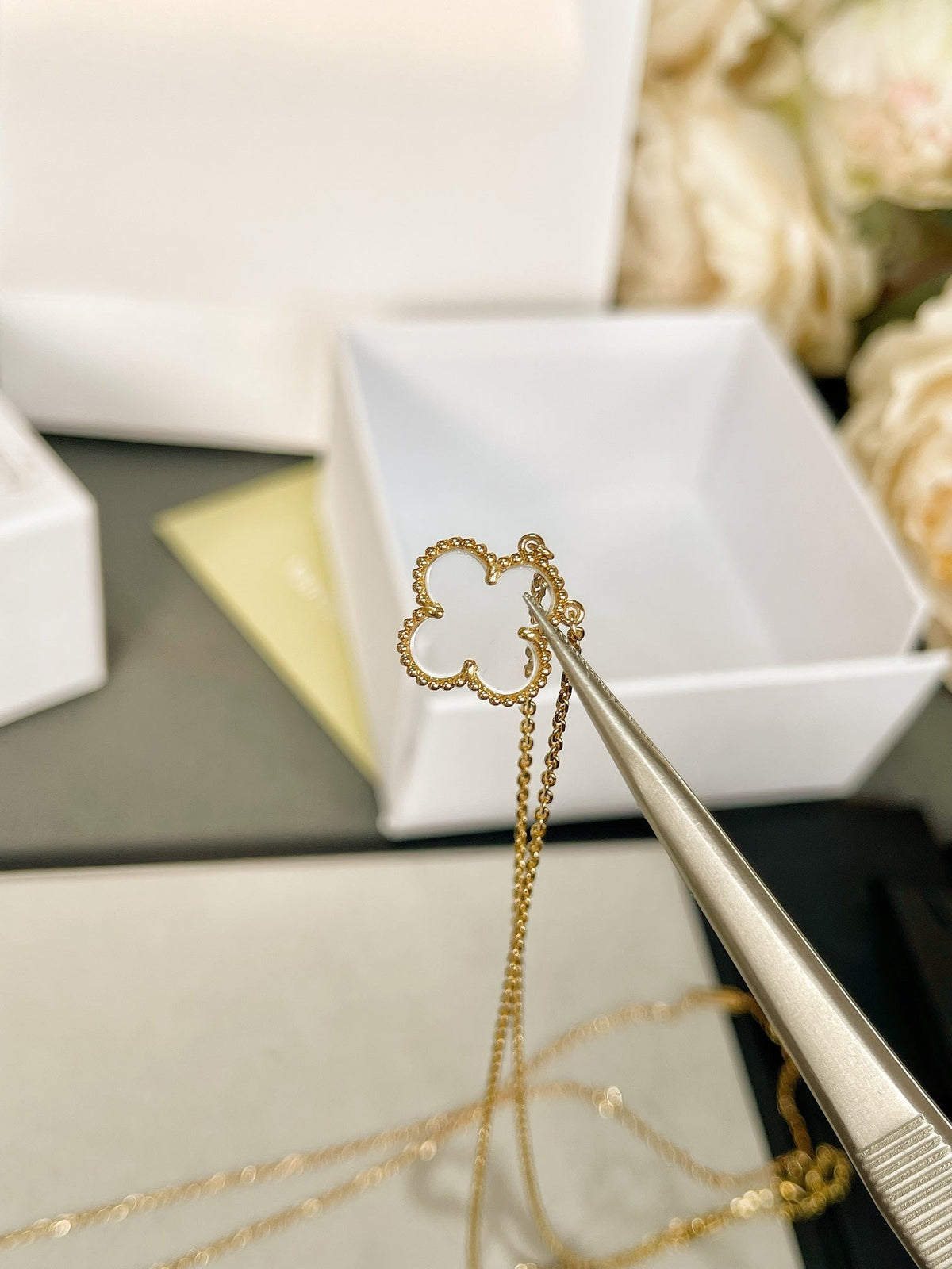 [⭐Veyra]CLOVER ROCK CRYSTAL ROSE GOLD NECKLACE