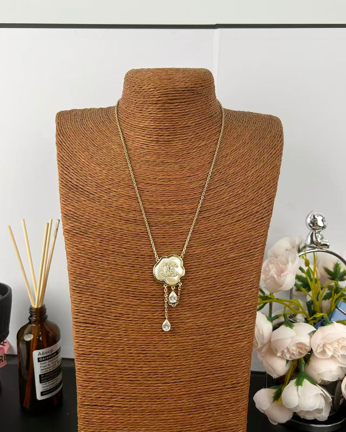 [⭐Veyra]Cloud Pearl Mother-of-Pearl Diamond Chain Pendant Necklace