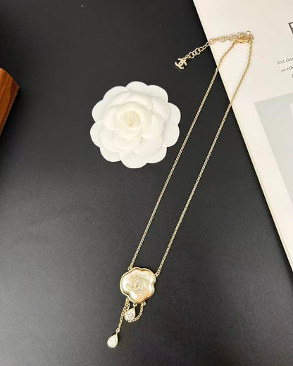 [⭐Veyra]Cloud Pearl Mother-of-Pearl Diamond Chain Pendant Necklace