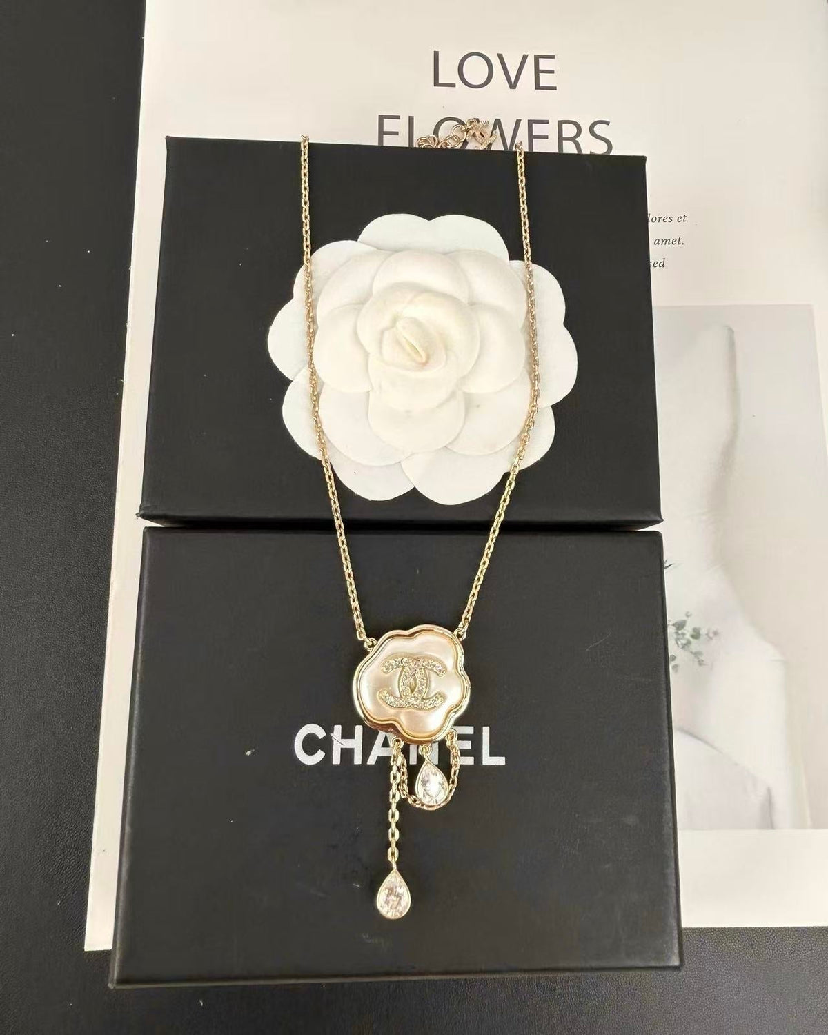 [⭐Veyra]Cloud Pearl Mother-of-Pearl Diamond Chain Pendant Necklace