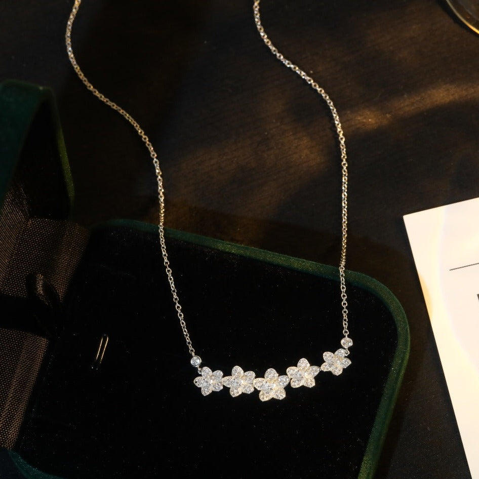 [⭐Veyra Jewels]]wild flower diamond line pendant