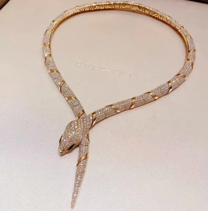 [⭐Veyra]HAUTE COUTURE GOLD SERPENTI NECKLACE