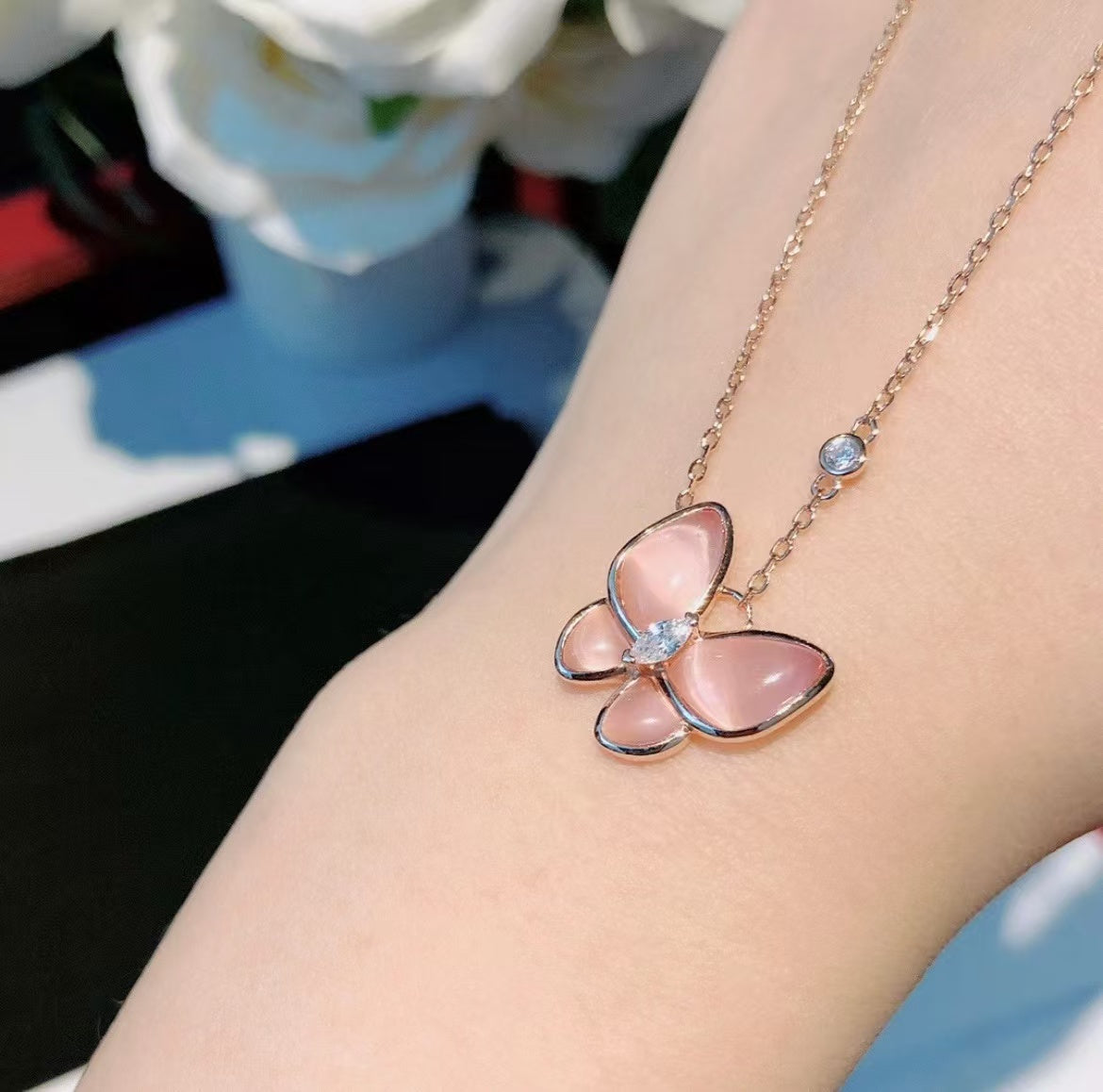 [⭐Veyra]BUTTERFLY PINK MOTHER-OF-PEARL DIAMOND NECKLACE