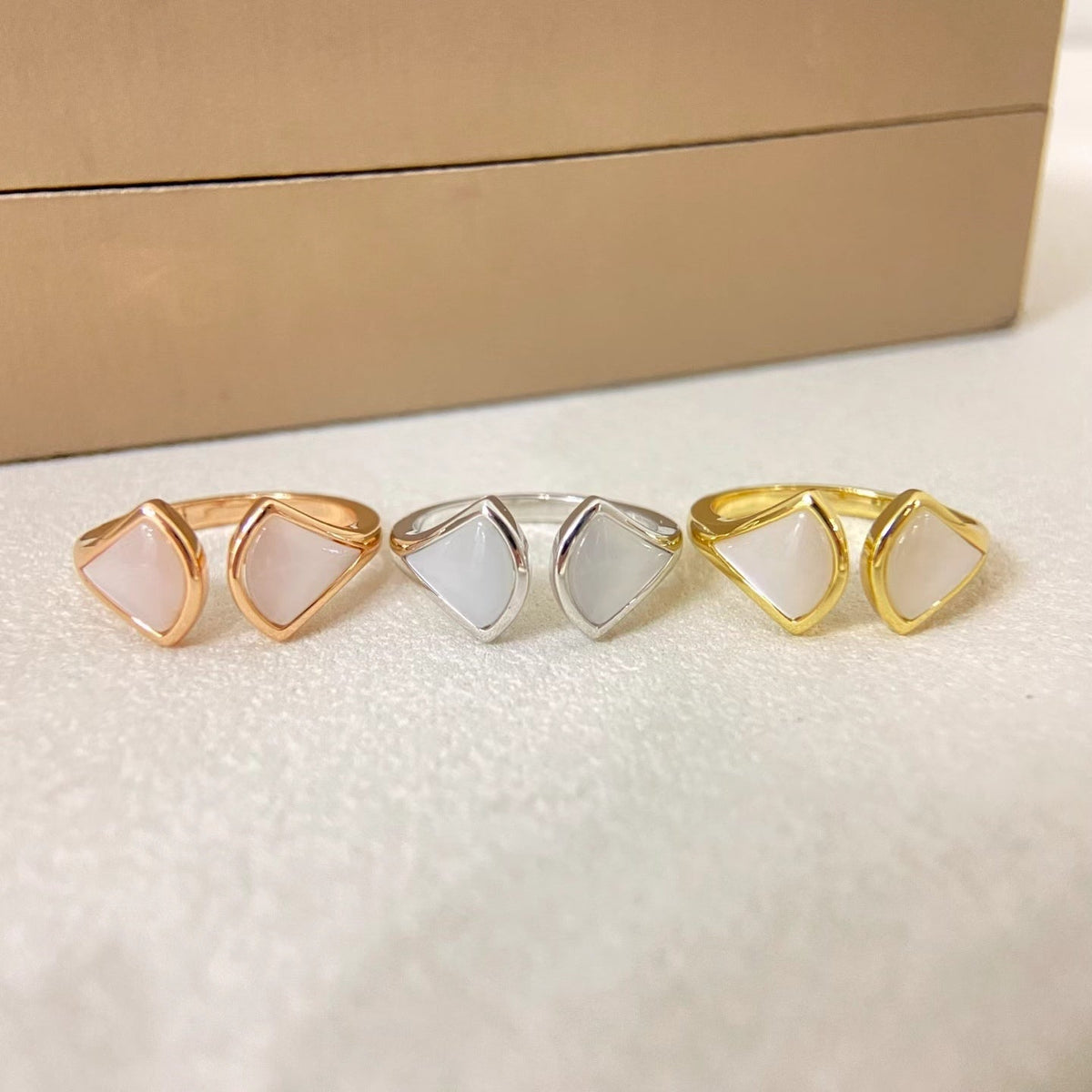 [⭐Veyra]DOUBLE SKIRT PATTERN OPEN RING