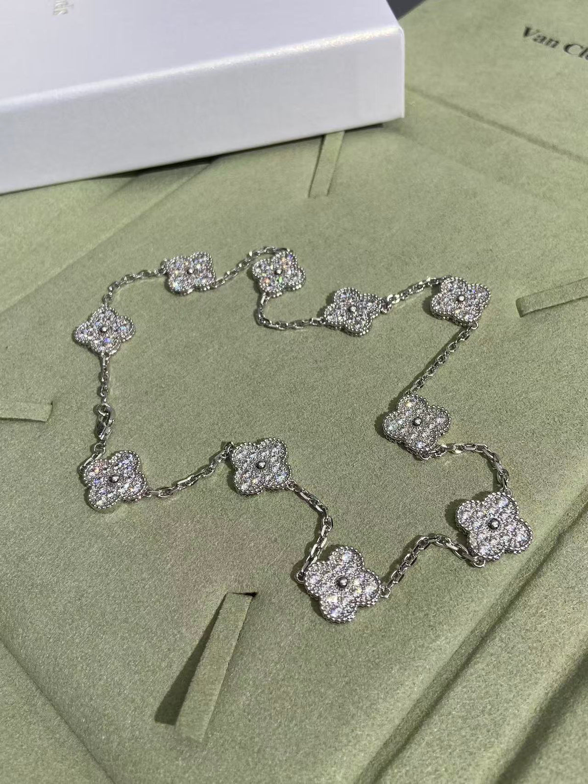 [⭐Veyra]CLOVER 10 MOTIFS  FULL DIAMOND NECKLACE