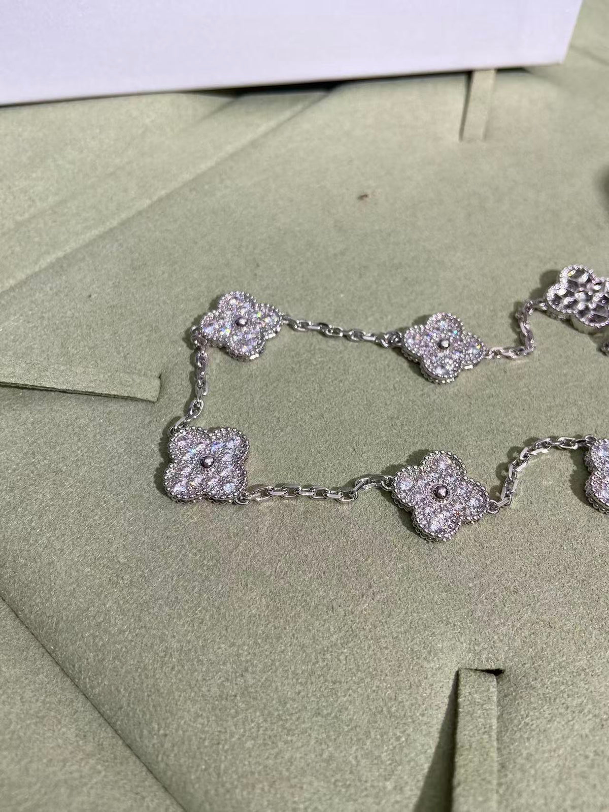 [⭐Veyra]CLOVER 10 MOTIFS  FULL DIAMOND NECKLACE