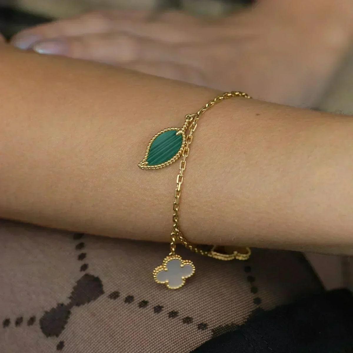 [⭐Veyra]Veyra SPRING 5 MOTIF GOLD BRACELET