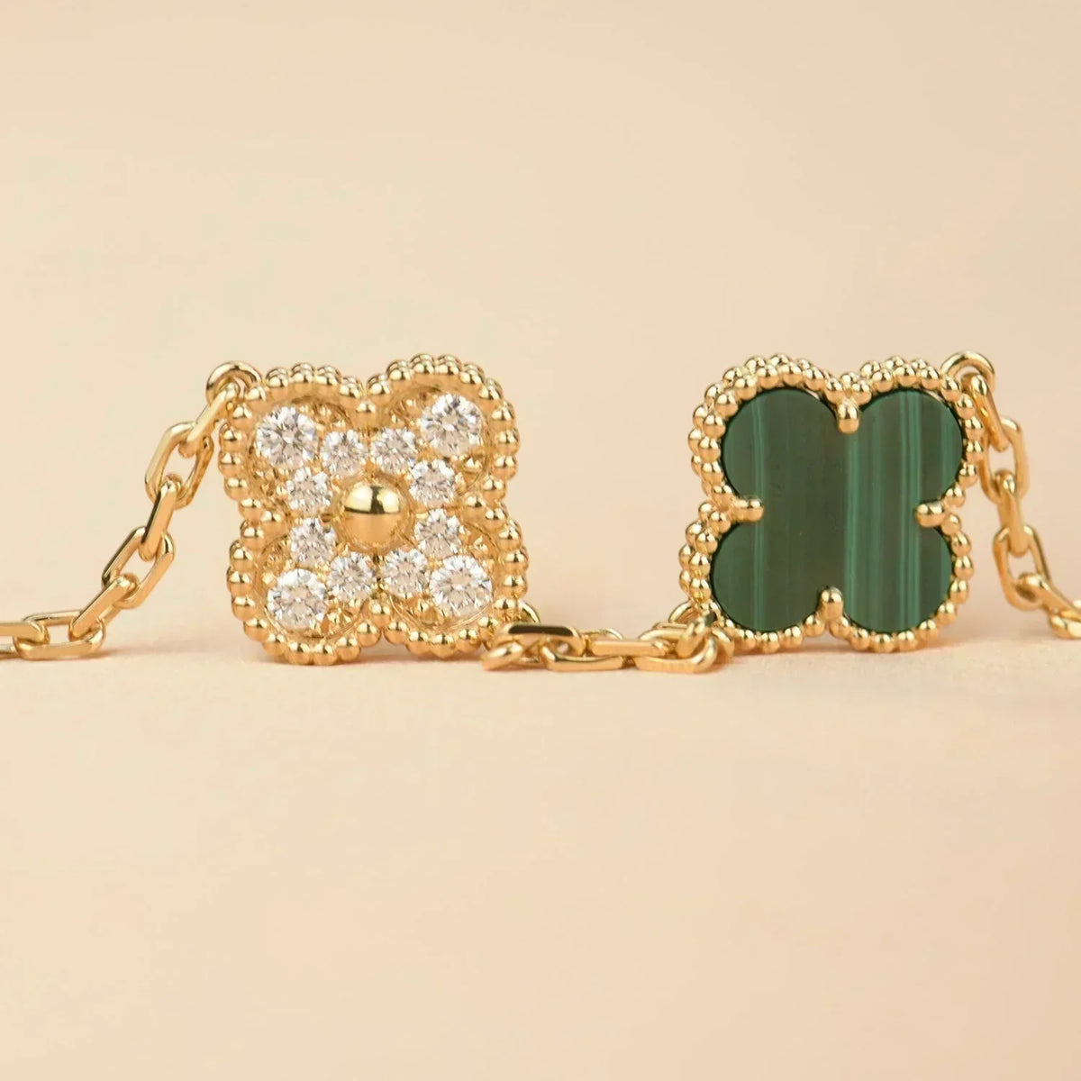 [⭐Veyra] CLOVER 5 MOTIF MALACHITE BRACELET COLLECTION