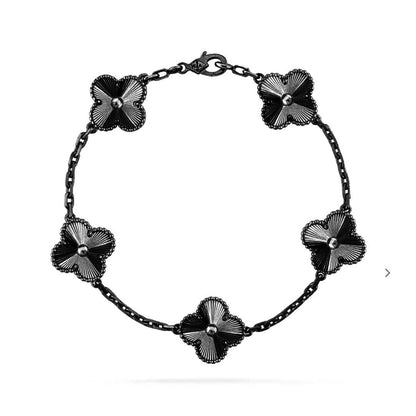 [⭐Veyra]CLOVER 5 MOTIF BLACK BRACELET