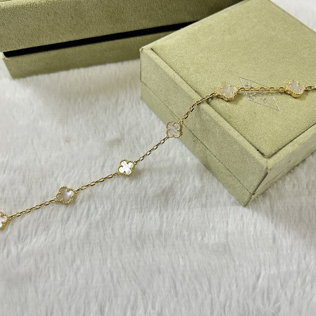[⭐Veyra]CLOVER 6 MOTIF WHITE MOP BRACELET