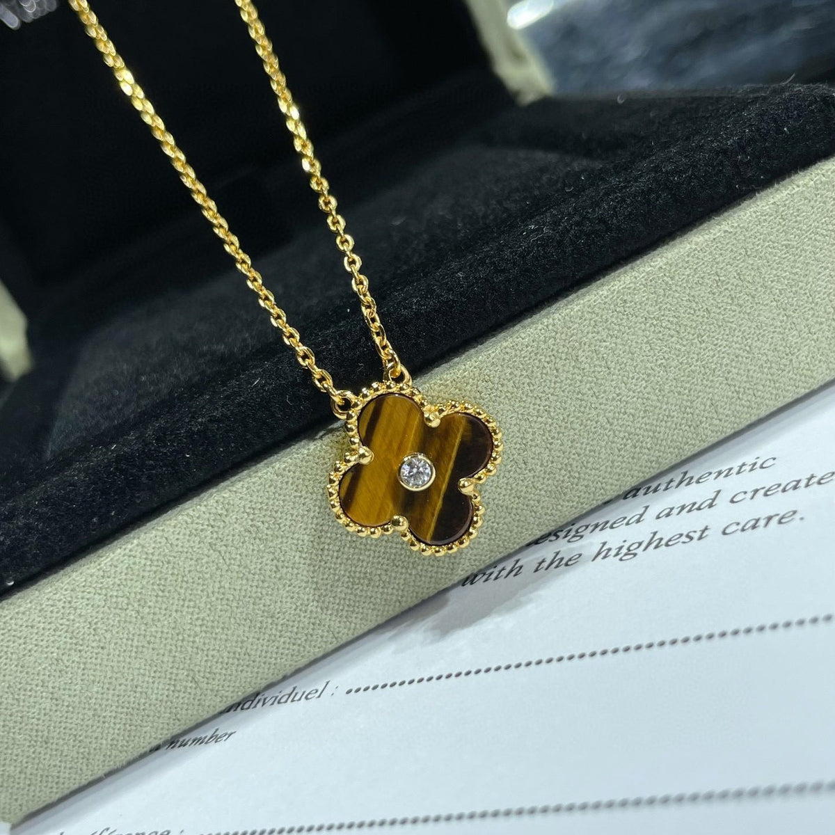 [⭐Veyra]CLOVER 15MM DIAMOND AND YELLOW TIGER'S EYE AGATE necklace