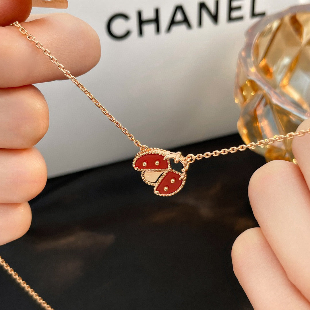 [⭐Veyra]Veyra  CARNELIANS LADYBUG NECKLACE