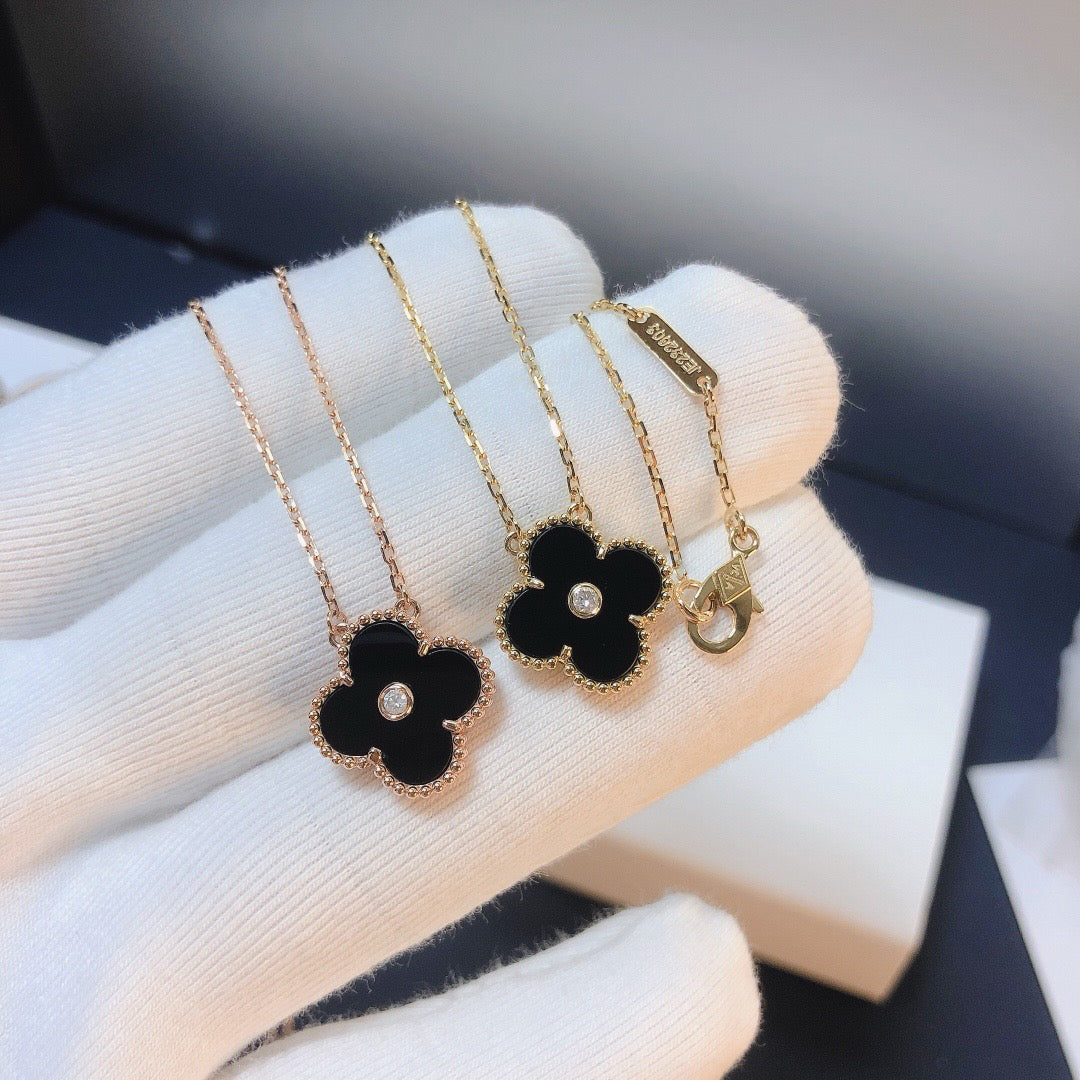 [⭐Veyra]CLOVER 15MM DIAMOND ONYX NECKLACE