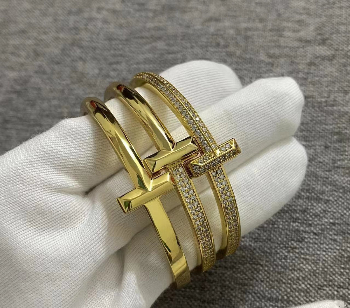 [⭐Veyra Jewels]T1 WIDE HINGED BANGLE BRACELET