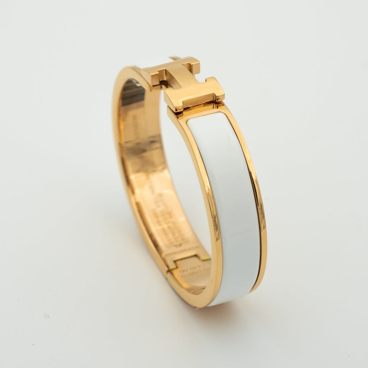 [⭐Veyra]H WHITE BRACELET
