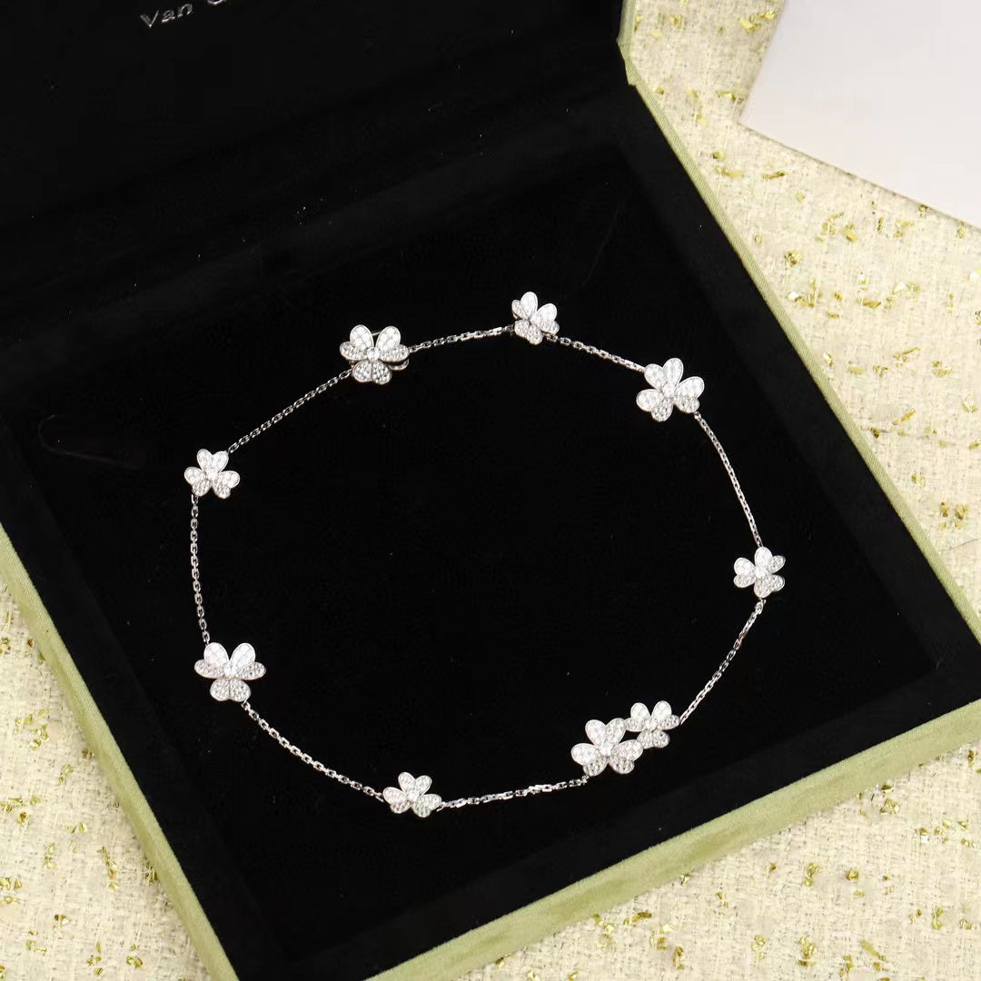 [⭐Veyra]FRIVOLE SILVER 9 FLOWERS NECKLACE