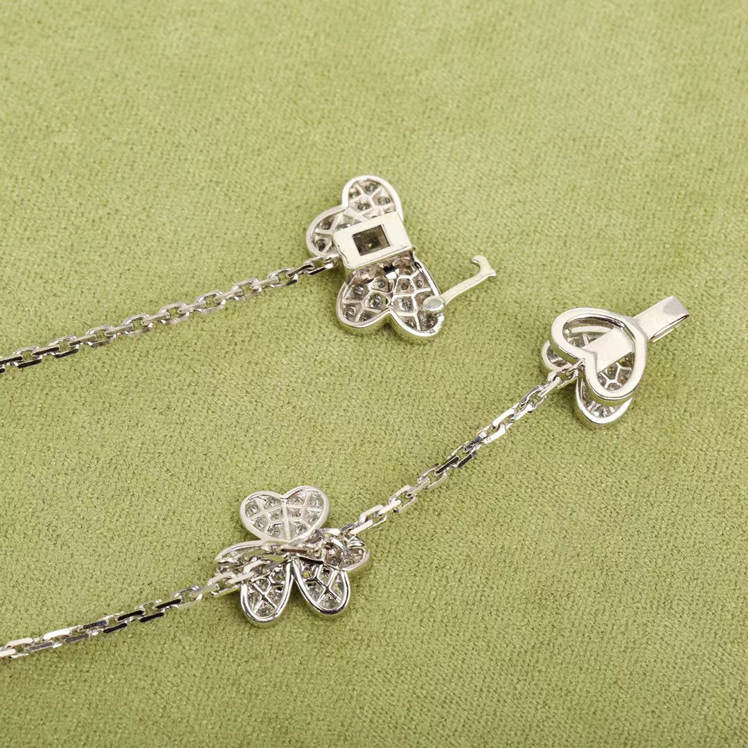 [⭐Veyra]FRIVOLE SILVER 9 FLOWERS NECKLACE