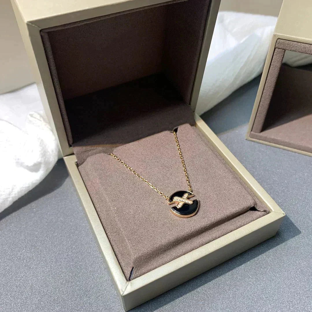[⭐Veyra]JEUX DE ROSE GOLD DIAMOND NECKLACE