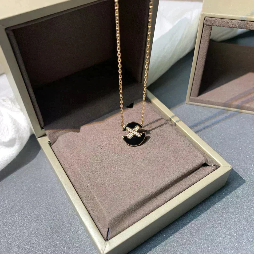 [⭐Veyra]JEUX DE ROSE GOLD DIAMOND NECKLACE