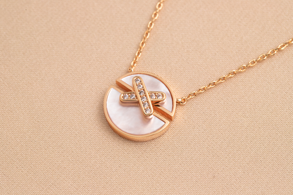 [⭐Veyra]JEUX DE PINK GOLD DIAMOND NECKLACE