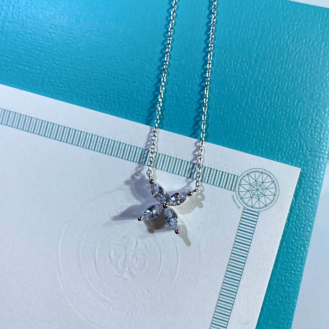 [⭐Veyra Jewels]PLATINUM AND DIAMOND VICTORIA PENDANT NECKLACE