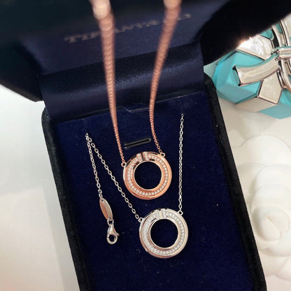 [⭐Veyra Jewels]DIAMOND AND MOTHER OF PEARL CIRCLE PENDANT
