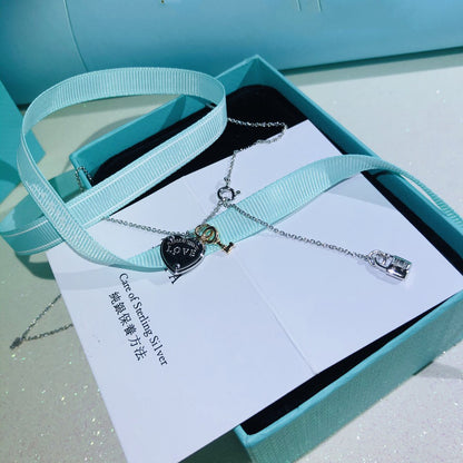 [⭐Veyra Jewels]LOVE HEART TAG KEY NECKLACE