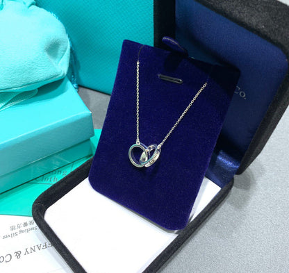 [⭐Veyra Jewels]INTERLOCKING CIRCLES PENDANT SILVER SMALL NECKLACE