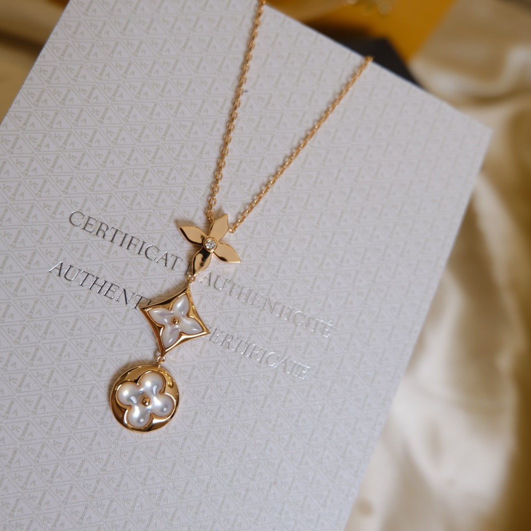 [⭐Veyra]COLOR BLOSSOM LARIAT NECKLACE PINK GOLD WHITE MOTHER PEARL AND DIAMOND