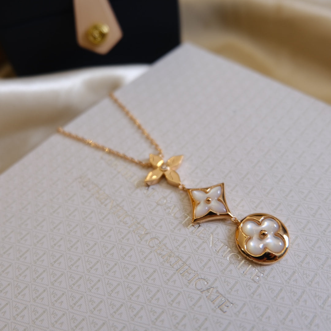 [⭐Veyra]COLOR BLOSSOM LARIAT NECKLACE PINK GOLD WHITE MOTHER PEARL AND DIAMOND