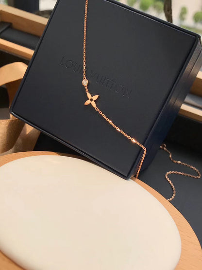 [⭐Veyra]BLOSSOM PENDANT PINK GOLD AND DIAMOND