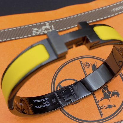 [⭐Veyra]CLIC HM SO BLACK YELLOW BRACELET