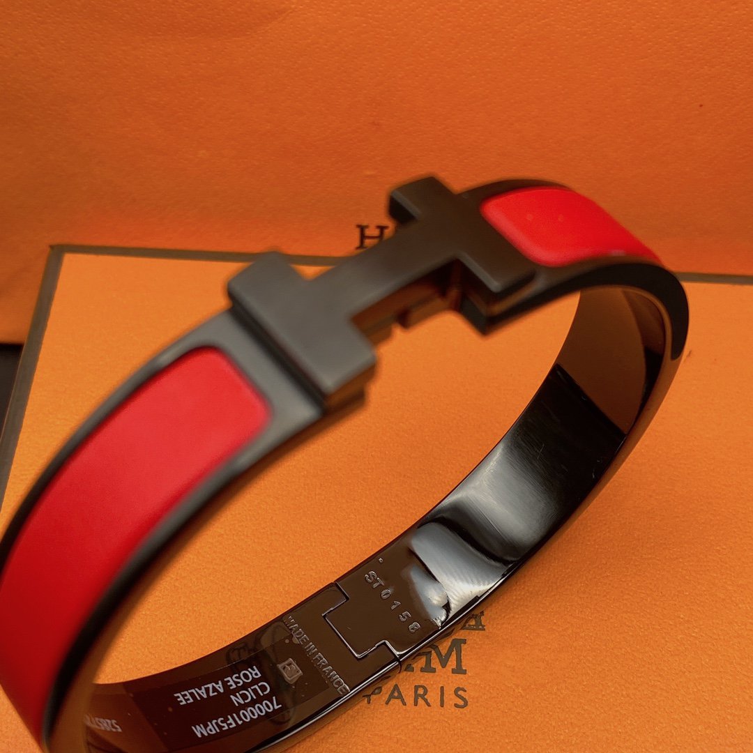 [⭐Veyra]CLIC HM SO BLACK RED BRACELET