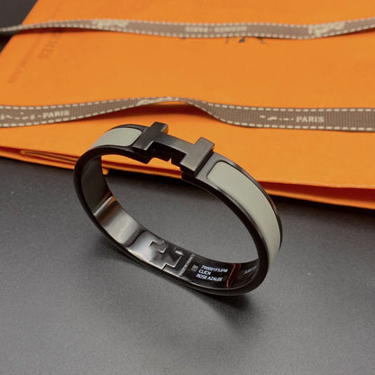[⭐Veyra]CLIC HM SO BLACK GREY BRACELET