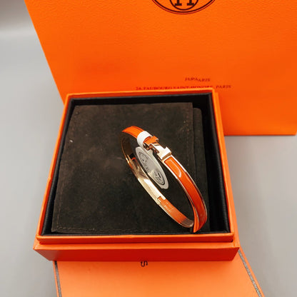 [⭐Veyra]CLASSIC HM CLIC RED 8MM ENAMEL BRACELET