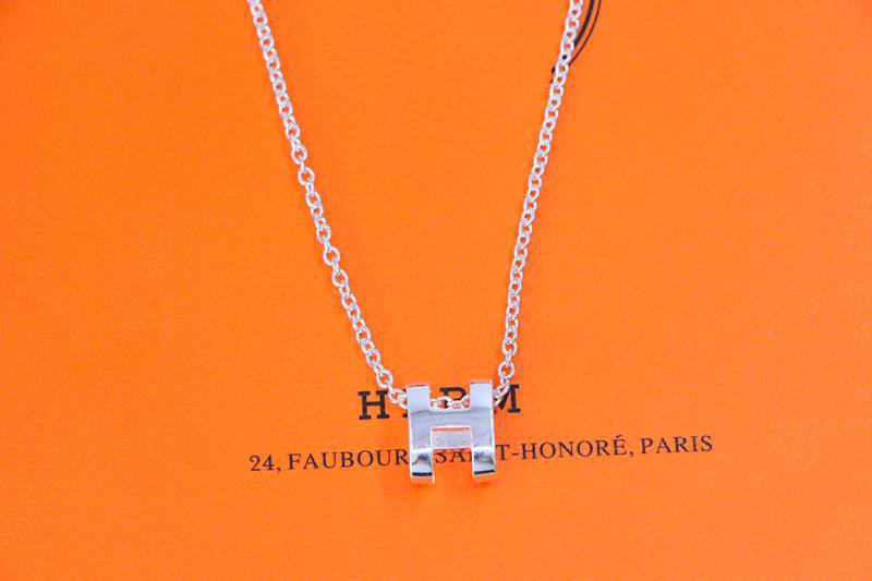 [⭐Veyra]HM NECKLACE H LETTER OVAL SERIES