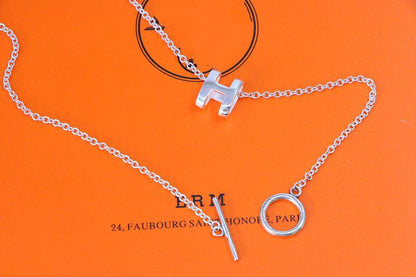 [⭐Veyra]HM NECKLACE H LETTER OVAL SERIES