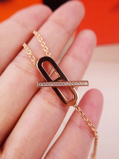 [⭐Veyra]HM FIRE PIG NOSE NECKLACE TRENDY STREET