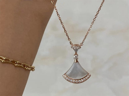 [⭐Veyra]DREAM NECKLACE MOP PINK GOLD DIAMOND