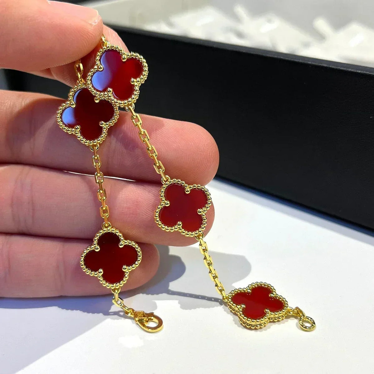 [⭐Veyra] CLOVER 5 MOTIF RED CORNELIAN BRACELET COLLECTION