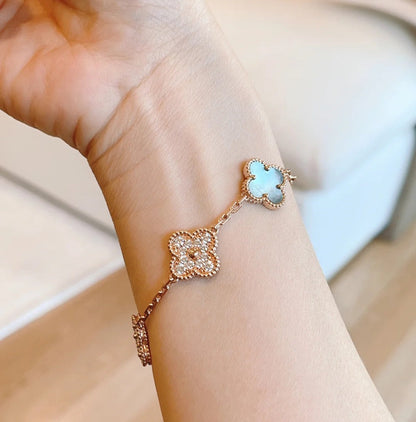 [⭐Veyra] CLOVER 5 MOTIF GRAY MOP BRACELET COLLECTION