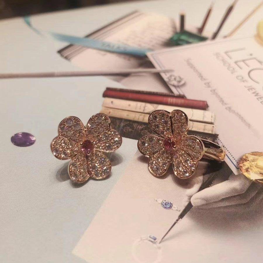 [⭐Veyra]FRIVOLE PINK GOLD FLOWER DIAMOND EARRINGS