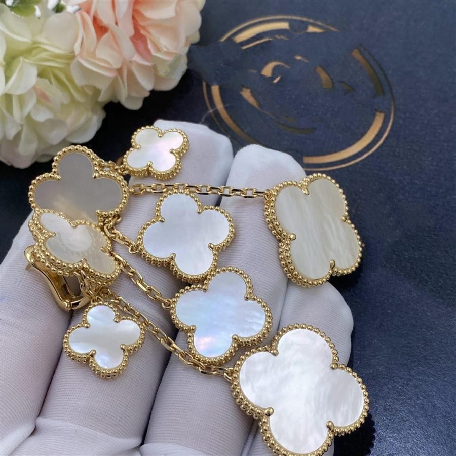 [⭐Veyra]CLOVER EARRINGS WHITE MOP 4 MOTIFS GOLD
